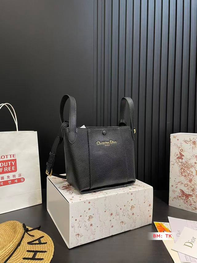 Hermes first-layer cowhide full gift box packaging Cute mobile phone bag The cap