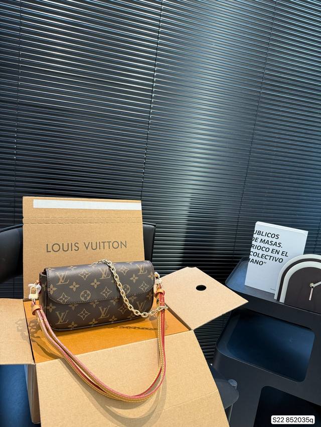 with box size 30*19 Chanel denim used Kangpeng motorcycle bag A Chanel 25C Hobo