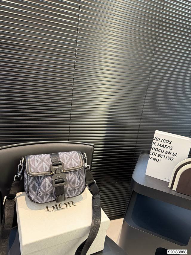 folding box high version Lv Canne The first step to getting rich is to buy an Lv