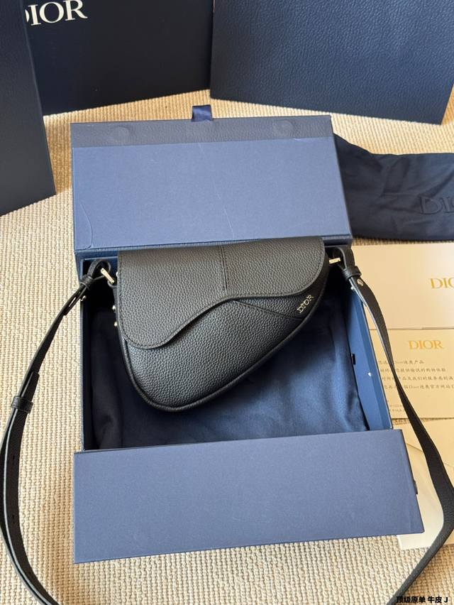 Saint Laurent Le57 canvas underarm bag Retro and elegant, full of high-end feeli
