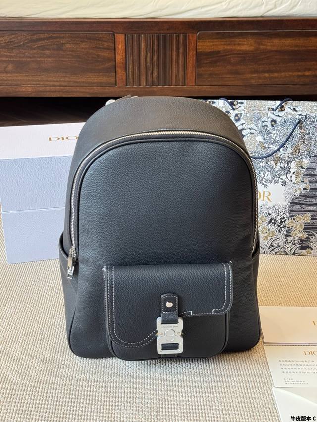 with box Longchamp straw bag I really want to carry this Longchamp bag every day