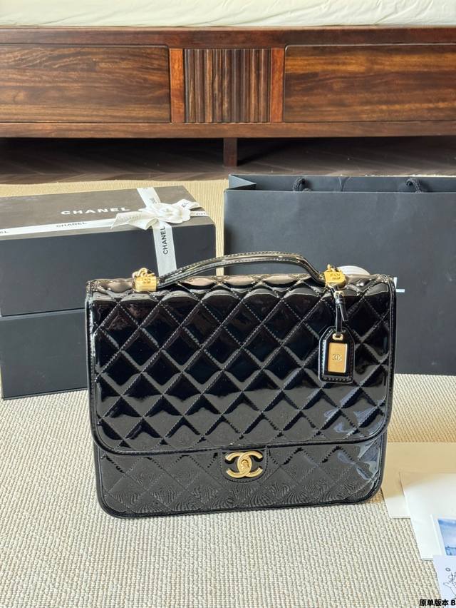 Fendi pillow bag Boston bucket bag shipped Super versatile handbag, hand-held, s