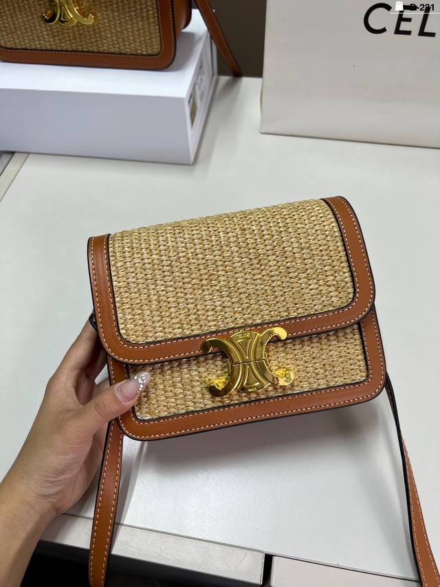 Saint Laurent Dior chest bag waist bag, with adjustable straps, can be worn arou