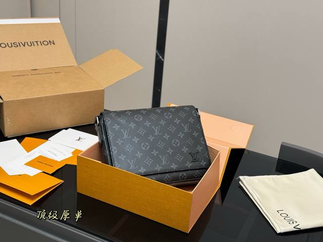 Full set of packaging, variable code chip, steel hardware, Lv beauty, white tri-