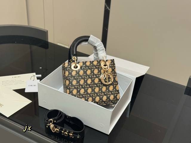 Gucci Camera Bag with Box Gucci Shoulder Bag Gucci Crossbody Bag Latest Series T
