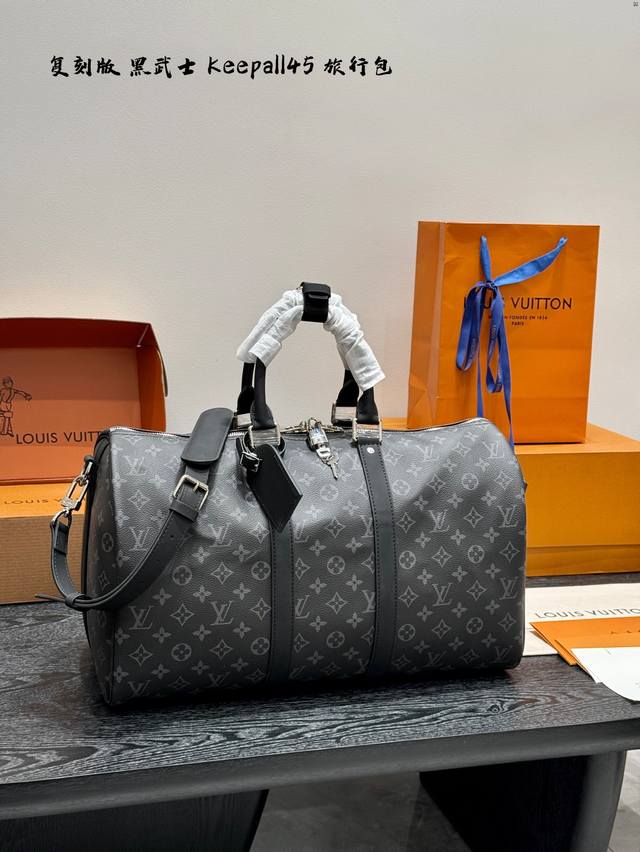 with box Size: 22 20Cm Miumiu new tote The trend this year is so strong There ar