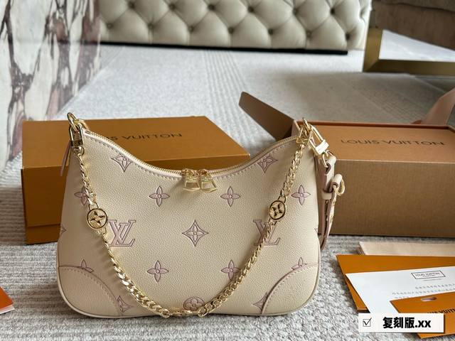 with gift box. Mlb bucket bag crossbody shoulder Beautiful and stylish, versatil