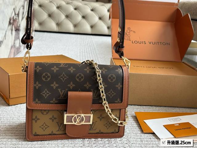 Lv limited edition Keepall 50 travel bag airport bag. No matter the style, the l