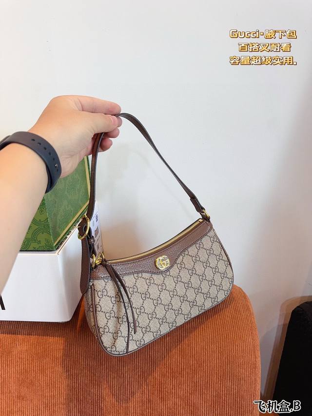 Large and small with folding box Lv bucket bag. is really high-end and perfect f