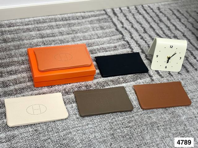 folding gift box official website airplane box Chanel's new enamel handle fortun