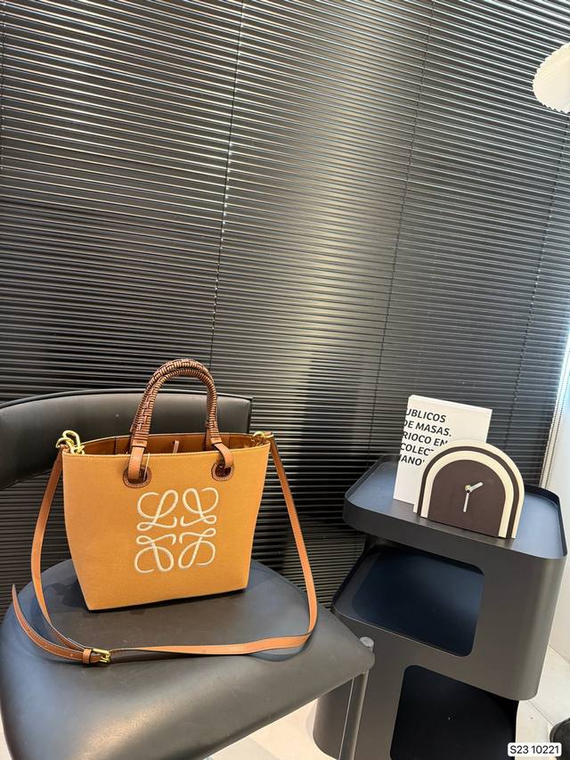 Double box packaging Loop moon bag, full of details, you will fall in love with