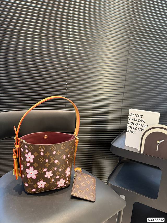 Size 35.20 Chanel Denim Second-hand Bowling Bag I love the sports line series of
