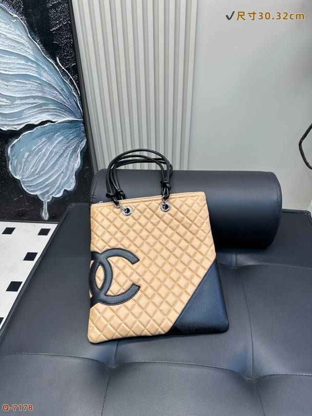 Comes in box size 20.16 Louis Vuitton LV Cherry Handle Crossbody Bag The vibrant