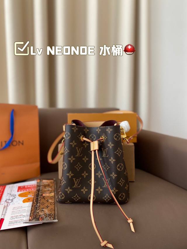 with gift box Hermes Hermes's hot-selling product is coming. It is small, durabl