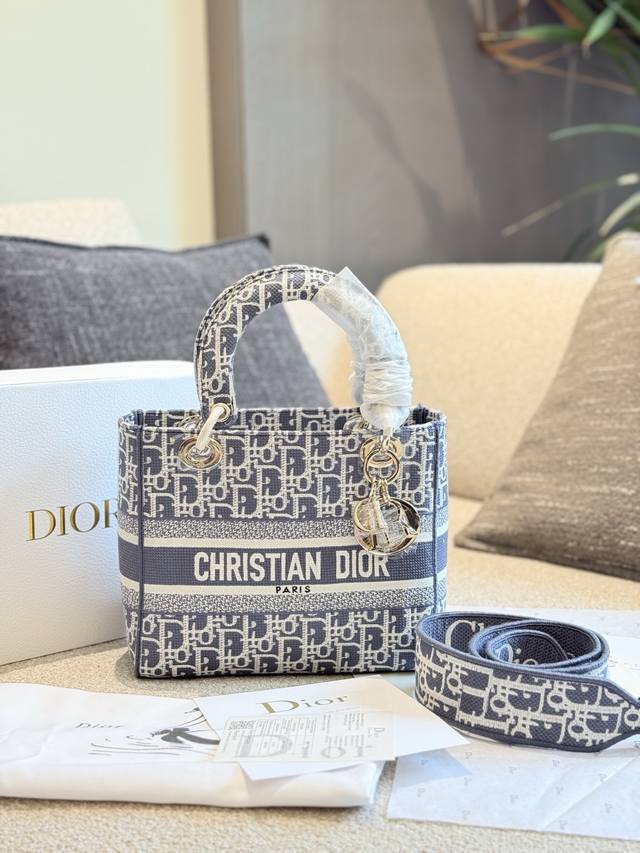 with folding box Lv Mahjong bag men's bag reinterprets the classic design of the