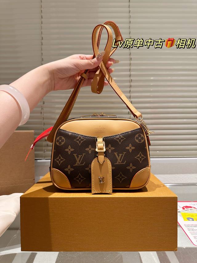 Lp2550 Spring and Summer New Arrivals New Three Standards Complete Lapel Short S