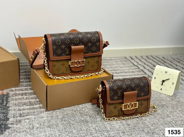 with airplane box folding box Lv Louis Vuitton style underarm second-hand mahjon