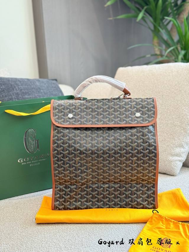 Gucci camera bag messenger bag It is really versatile and good quality It is sim