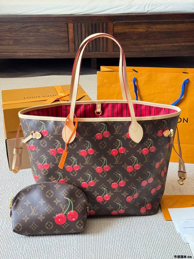 Chanel crossbody bag Exquisite, beautiful, high-end and elegant Very easy to con