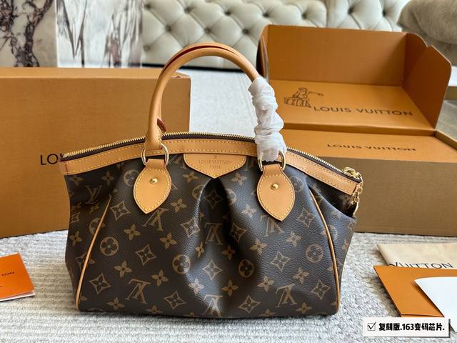 Full gift box With scarf! All-steel hardware chip version Size: 25*20Cm Small Em
