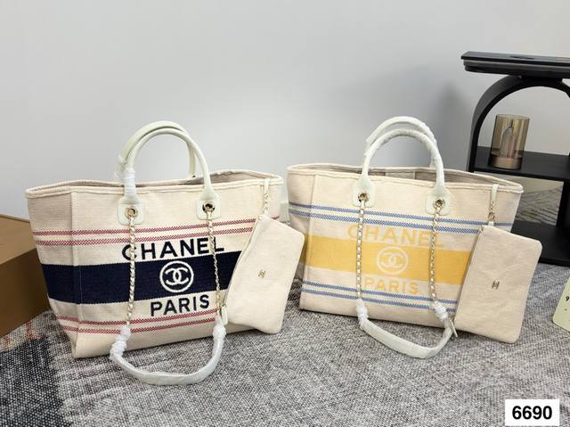 with box replica version Size: 24*13*7Cm C's Teri underarm bag hardware has been