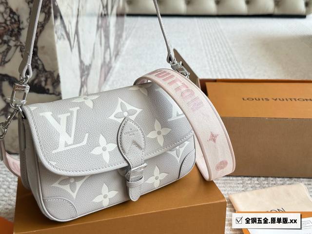 Cowhide version with pendant Coach Ah! Such a cute City small tote bag Coach's n