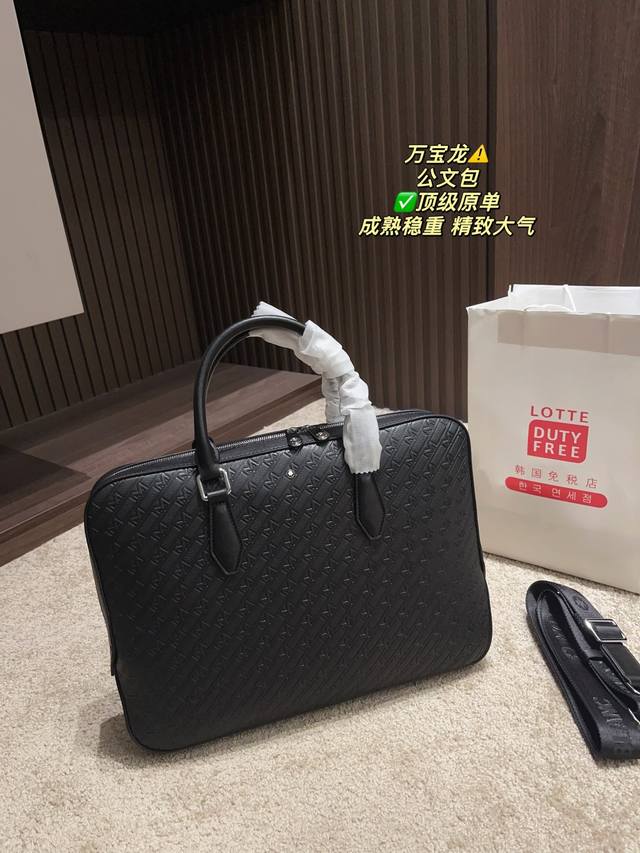 replica original cloth Dior Lady D-Lite embroidered bag celebrity style embroide