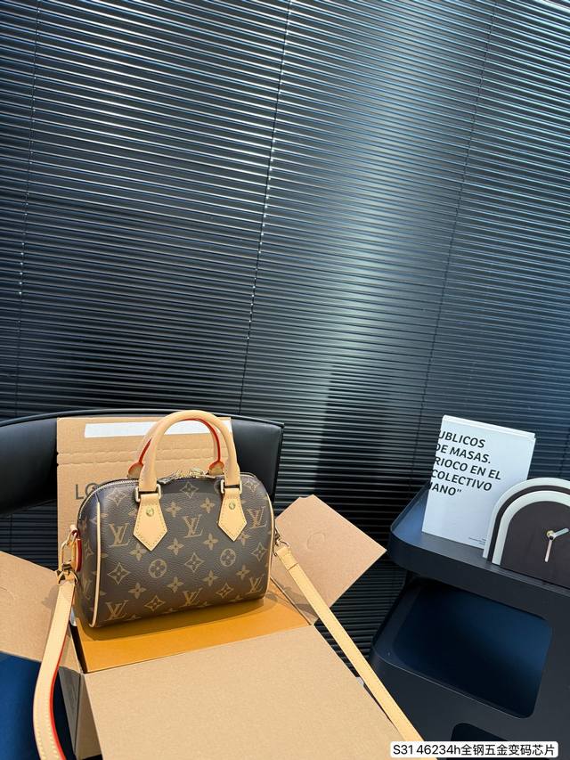 First layer leather Chanel25S handle lunch box bag Lazy and casual and easy to c