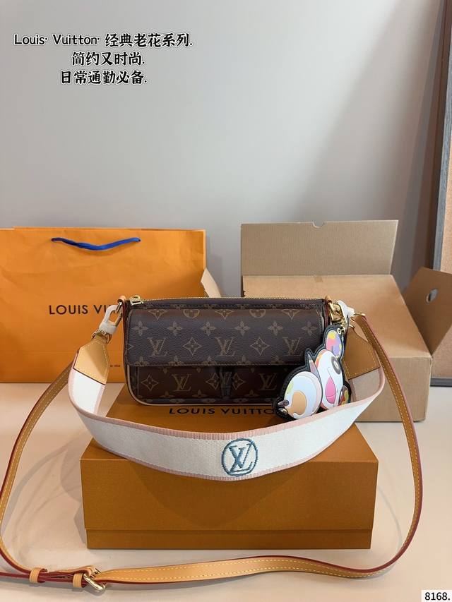 with pendant This series of Prada stylish backpacks will be the main style of Pr