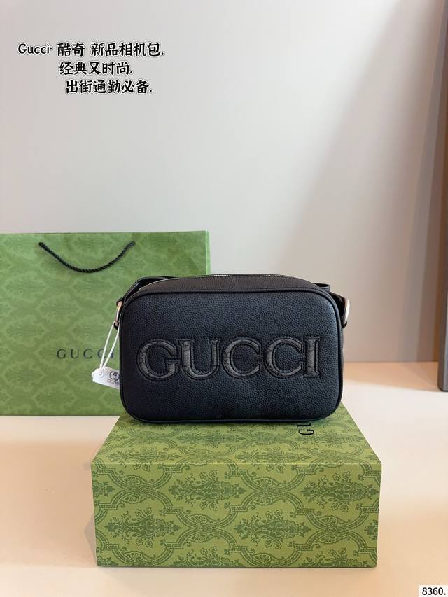 with box Size: 21*14Cm Crazy little bag This bag looks dry and small But when I
