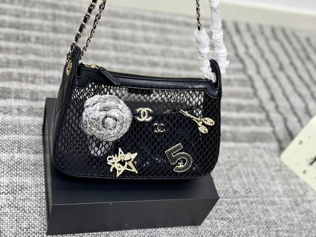 Cowhide version Lv Pochette Metis East West Mini new messenger bag Lv messenger