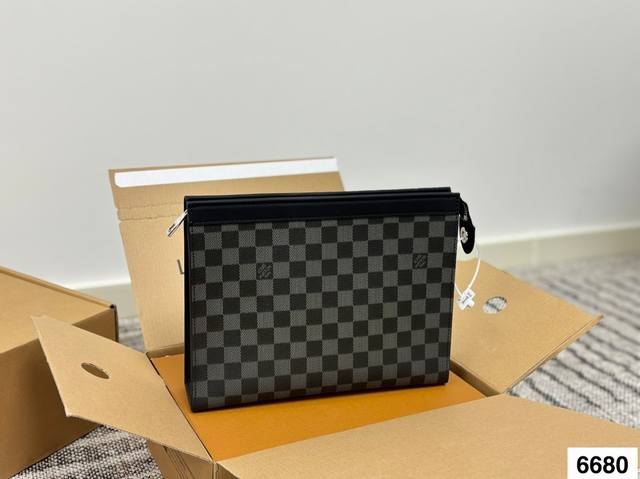 Cowhide version Coach Sabrina series shell bag is available in multiple colors L