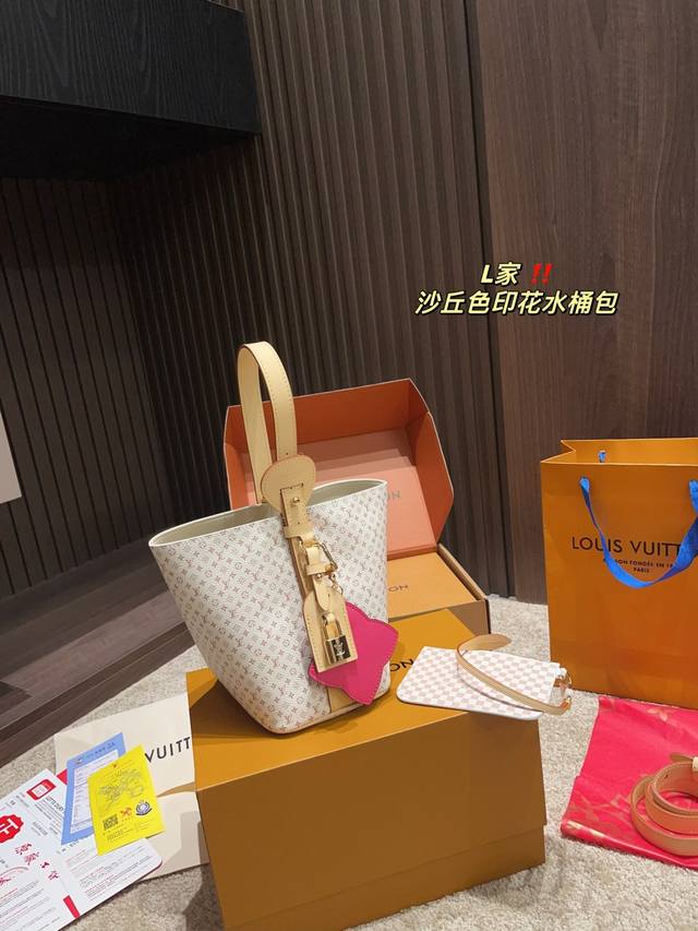 Top quality Miumiu 25 Spring/Summer catwalk new arrival~Colorblock thick heel ro