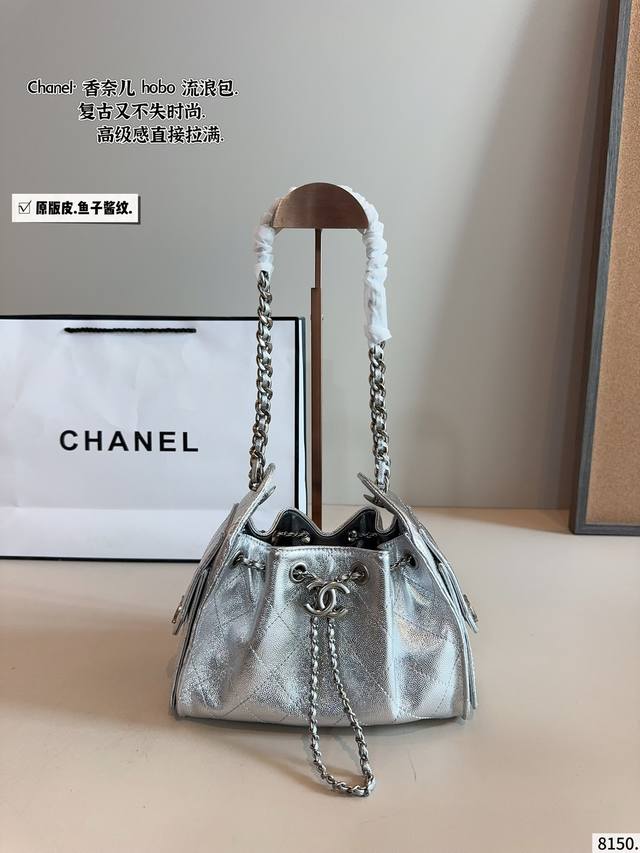 Celine's new Arc de Triomphe kitten heel sandals for women with metal buckle and