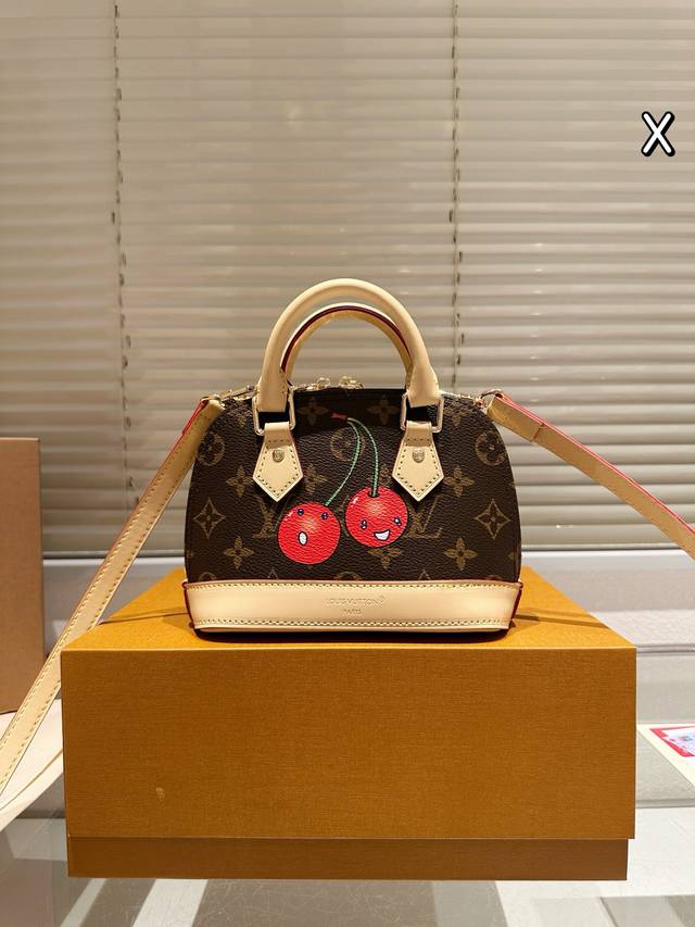 2025 new Gucci classic D-shaped horsebit buckle old flower thick heel square hee