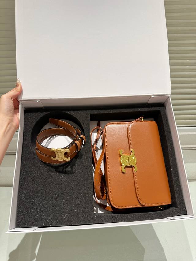 2025 Summer latest D-shaped light gold horsebit buckle herringbone clip-toe sand