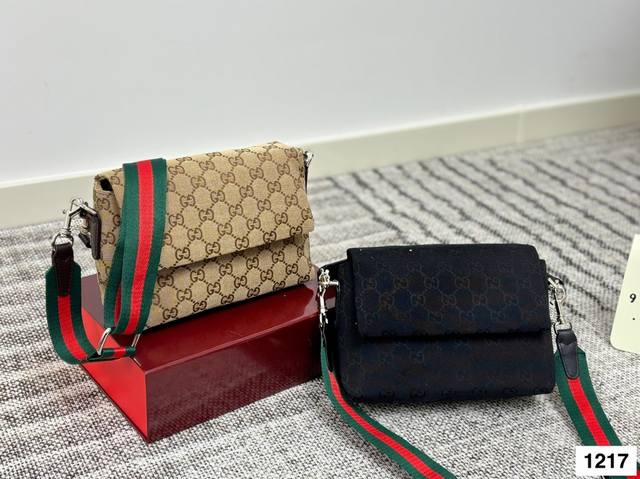 2 styles 2 prices P Pay attention Miu Miu hollow woven ballet shoes single shoes