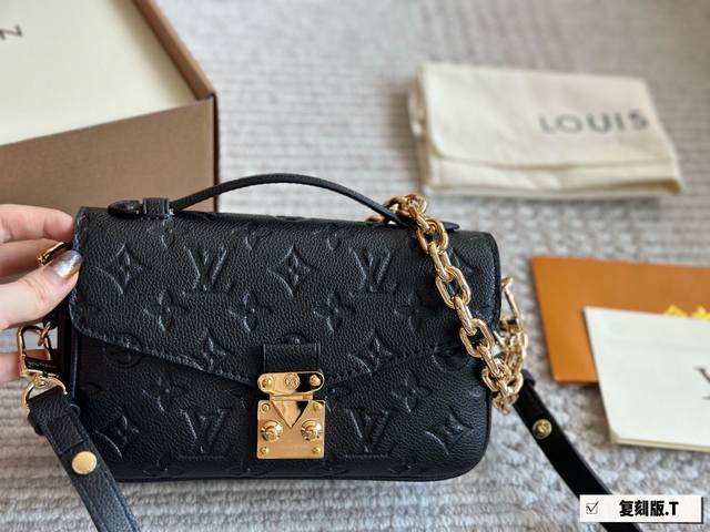 Factory P price P with airplane box Louis Vuitton Louis Vuitton Donkey Brand Spr