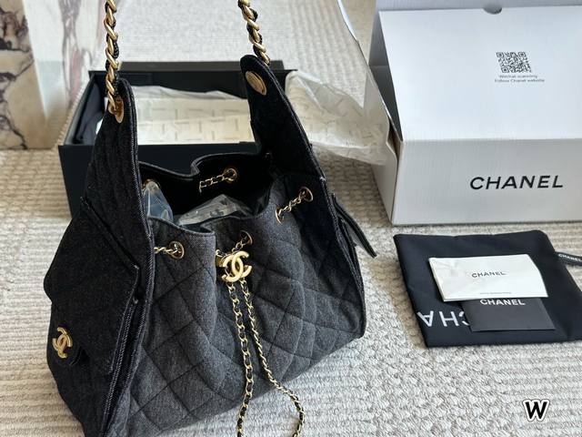 Chanel 25Ss new lazy slippers Versatile and slimming style, a pair of slippers w
