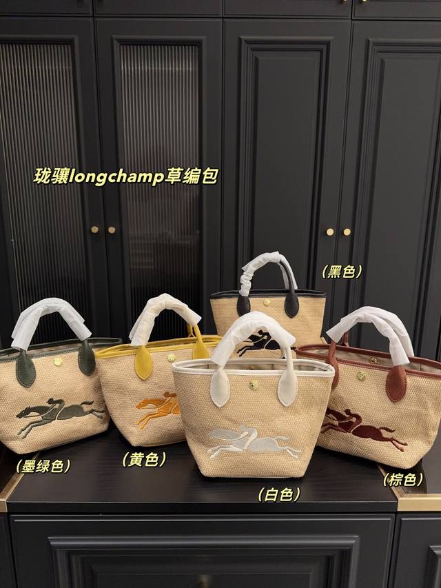 Chanel 25 2025 Spring and Summer New Products Classic Chanel Double C Buckle Fla