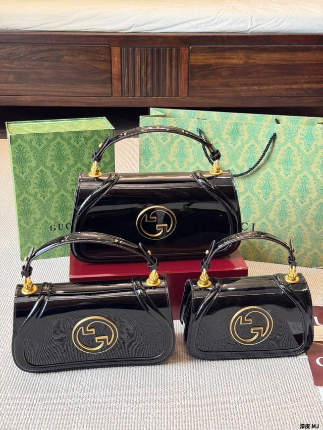 Factory purchase Chanel 25 A new summer Kangpeng panda color slippers Counter qu