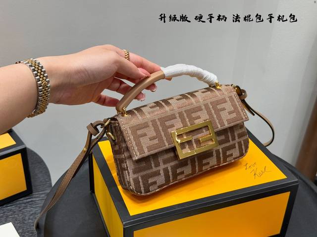 Miu Mi* Spring and Summer New Products Purchasing Level I am a detail control Fa