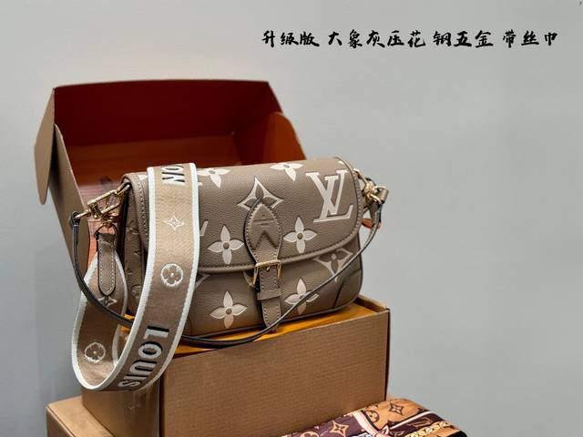 Louis Vuitton Lv 25Ss Square Toe Buckle V-Strap Kitten Heel Sandals Slingback Hi
