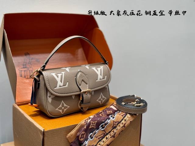 top version Louis Vuitton 25 latest Vibe chain flat shoes Upper: cowhide origina