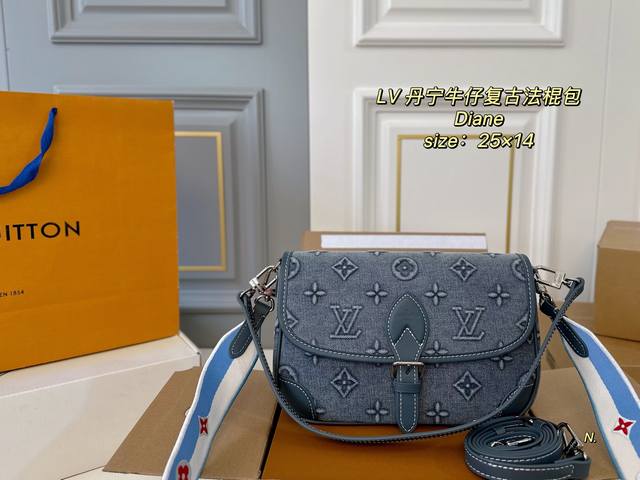Miu Miu 25Ss latest summer flat denim sheepskin slippers We have prepared a few