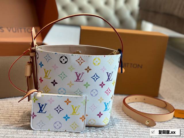 Price: Rv new Roger Vivier brand 2025 Viv'Motor series the most beautiful sports
