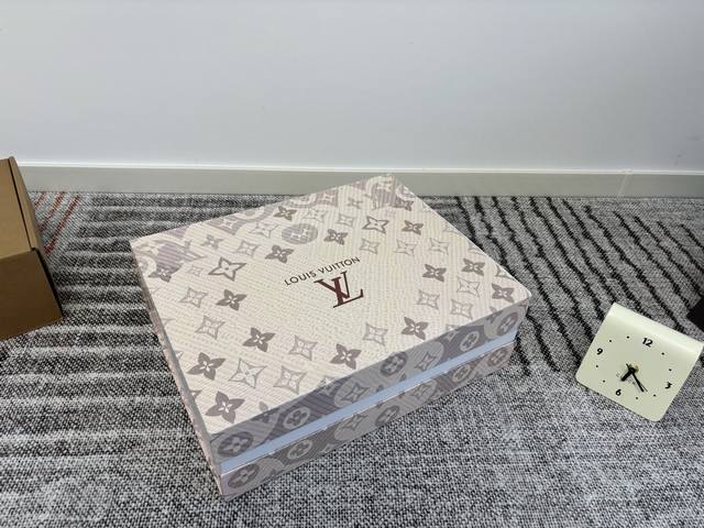 Factory: Exclusive top version Chane*L Xiaoxiang 2025Vs hot-selling sandals seri