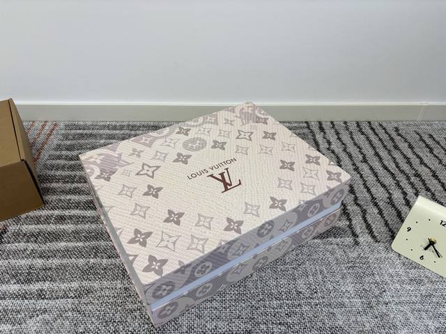 Factory: Exclusive top version for women and men Hogan 2025Vs spring and summer