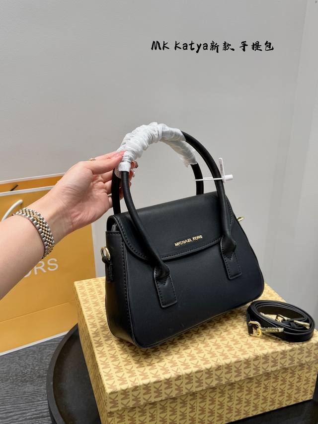 Highest version Gucci 2025 early spring series D-shaped chain buckle Thick-soled