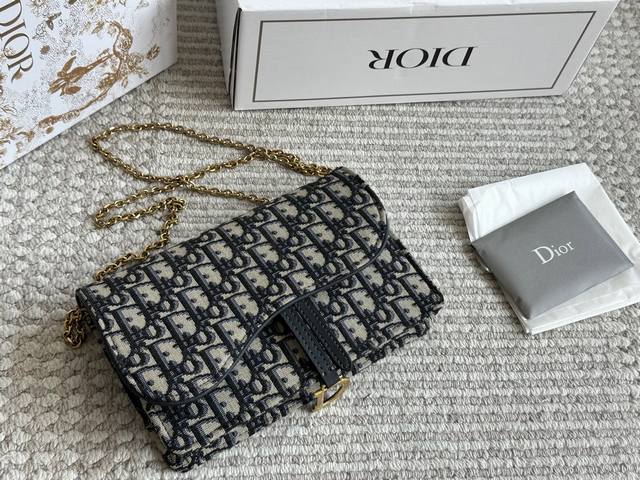 Full poison packaging: Dewu outer box anti-drug card, poison buckle handbag, Nik
